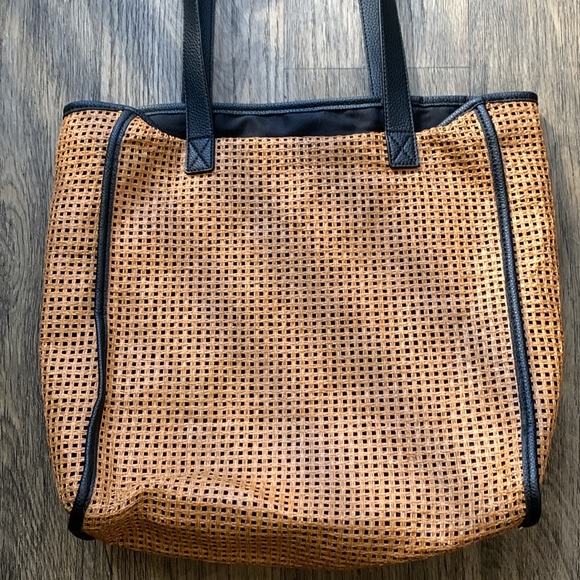 Volcom Last Straw Tote - Picture 2 of 3